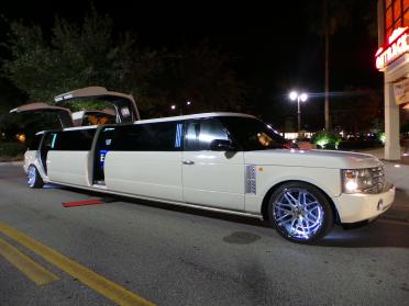 Casselberry Range Rover Limo 